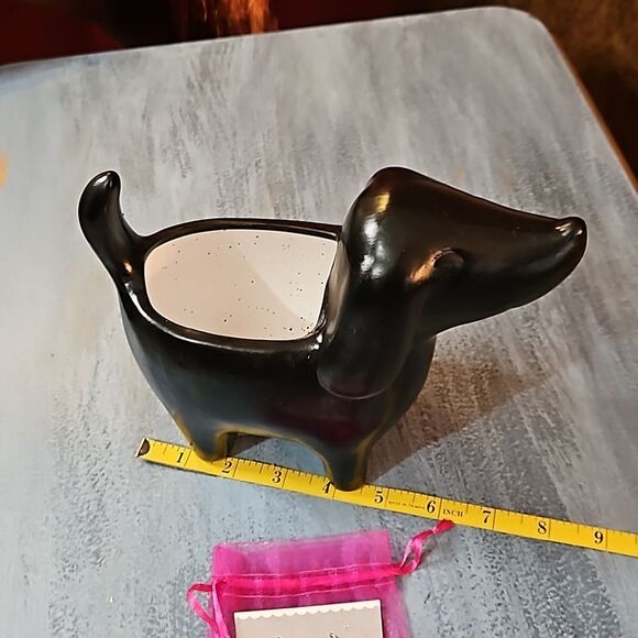 Dachshund Planter & Goldtone Earrings - Picture 5 of 8